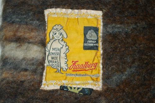 "Zaalberg " scheerwollen deken / Deken met dieren., Huis en Inrichting, Woonaccessoires | Plaids en Woondekens, Ophalen of Verzenden
