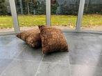 Velours kussens twee stuks, Huis en Inrichting, Woonaccessoires | Kussens, Ophalen, Zo goed als nieuw, Bruin, Vierkant