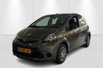 Toyota Aygo 1.0 VVT-i Now Airco | Trekhaak | (bj 2014), Auto's, Origineel Nederlands, Te koop, Benzine, 4 stoelen