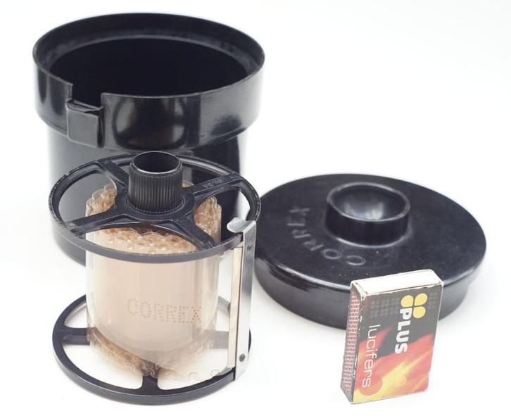 Correx ontwikkeltank (developing tank) als afgebeeld, Verzamelen, Fotografica en Filmapparatuur, Ophalen of Verzenden