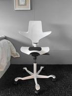 HAG Capisco Bureaustoel Wit, Huis en Inrichting, Bureaustoelen, Wit, Nieuw, Ophalen of Verzenden, Bureaustoel
