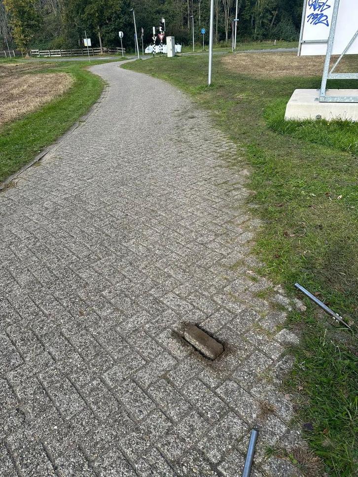gebruikt betonklinker bkk grijs, Tuin en Terras, Tegels en Klinkers, Gebruikt, Klinkers, Beton, Ophalen of Verzenden