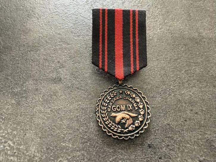 Indonesische Medaille Gom 9 uit 1965., Verzamelen, Militaria | Algemeen, Landmacht, Lintje, Medaille of Wings, Azië, Ophalen of Verzenden