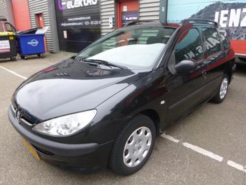Peugeot 206 1.4 Station,APK7-26,IJSKOUDE AIRCO,trekh.etc.etc beschikbaar voor biedingen