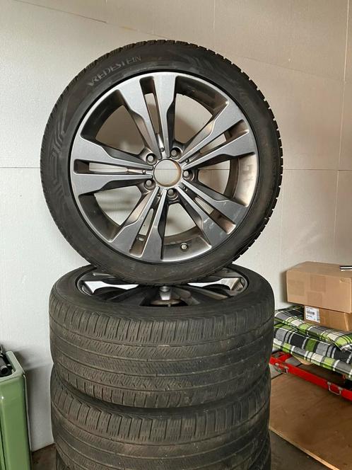 Originele Mercedes cla 225 45 18 met tmps sensoren, Auto-onderdelen, Banden en Velgen, Banden en Velgen, All Season, 18 inch, 225 mm