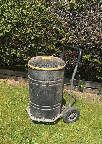 Verrijdbare Opvang unit zaagsel/slijpsel beschikbaar voor biedingen