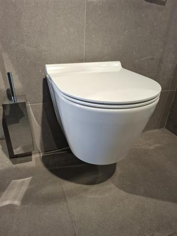 Ultra compact toilet 45 cm beschikbaar voor biedingen