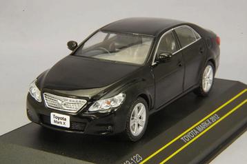 5198: Toyota Mark X - 2012 - First43 1:43 beschikbaar voor biedingen