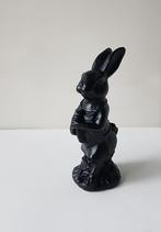 Beeldje Josefien Konijn, moeder van Peter Konijn. Zwart, Verzamelen, Beelden en Beeldjes, Ophalen of Verzenden, Zo goed als nieuw