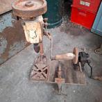 Antieke handboormachine slijpsteen  bankschroef., Antiek en Kunst, Ophalen of Verzenden