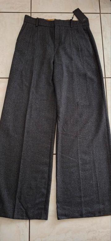 Broek merk Drykorn. Maat 40/42. Nieuw.  beschikbaar voor biedingen