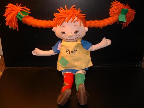 HENNES & MAURITZ SOFTTOYS POP MEISJE PIPPI LANGKOUS GLADDE S, Kinderen en Baby's, Speelgoed | Knuffels en Pluche, Zo goed als nieuw