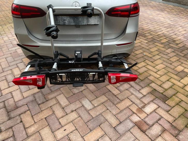 Uebler i21 fietsendrager, Auto diversen, Fietsendragers, Zo goed als nieuw, Trekhaakdrager, 2 fietsen, Brede banden, Elektrische fiets
