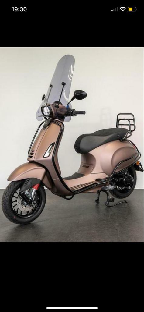 Vespa Sprint Custom 2015 - Full Options!, Fietsen en Brommers, Scooters | Vespa, Gebruikt, Overige modellen, Maximaal 45 km/u
