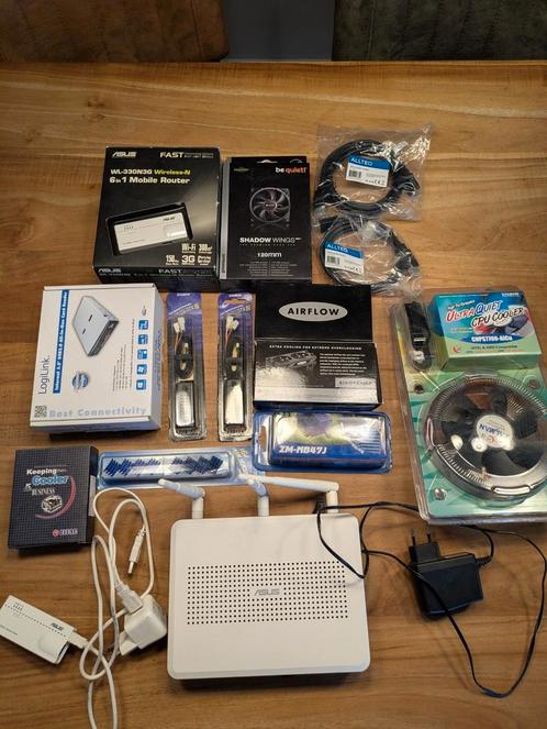 Oude computer onderdelen, grotendeels ongebruikt., Computers en Software, Vintage Computers, Ophalen of Verzenden