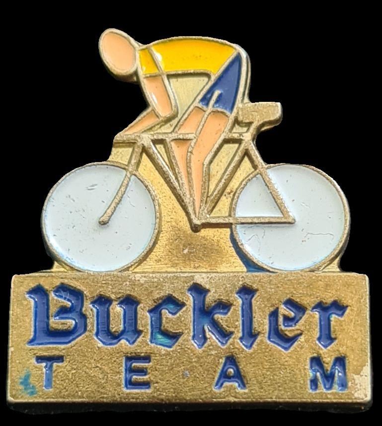 Buckler TEAM pin, Verzenden, Nieuw, Sport, Speldje of Pin