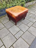 Grote schapenleren hocker voeten bankje in zeer goede staat, Ophalen of Verzenden, Zo goed als nieuw, Rechthoekig, 125 cm of meer
