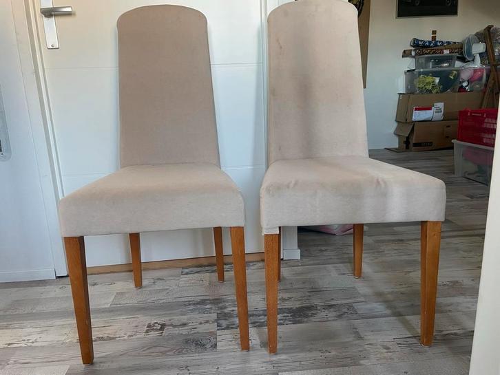 Gratis: set van 2 beige eetkamerstoelen, Huis en Inrichting, Stoelen, Gebruikt, Twee, Hout, Overige kleuren, Ophalen