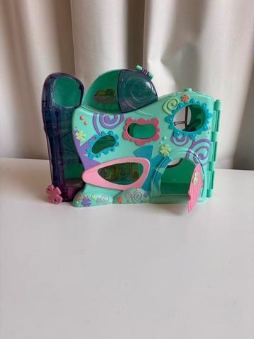 Leuk Littlest Pet Shop Poppenhuis beschikbaar voor biedingen