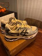 Asics Kayano 14, Ophalen of Verzenden, Zo goed als nieuw, Wit
