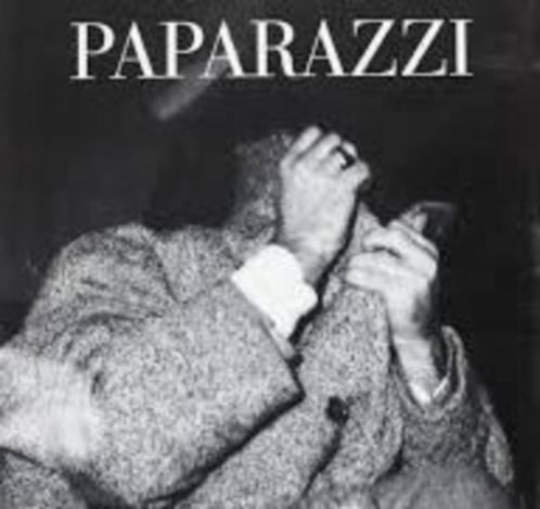 Paparazzi the early years, Francesca Taroni, Assouline, Boeken, Kunst en Cultuur | Fotografie en Design, Zo goed als nieuw, Fotografie algemeen