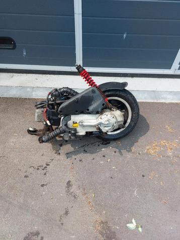 Zip/Vespa 4t 2v blok plug and play nette motor beschikbaar voor biedingen
