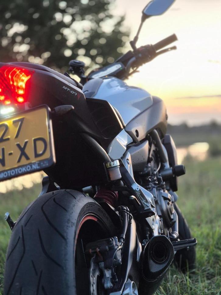 YAMAHA MT-07 ABS 2016 | AKRAPOVIČ UITLAAT | A2 – 35KW, Motoren, Motoren | Yamaha, Particulier, Naked bike, 12 t/m 35 kW, 2 cilinders