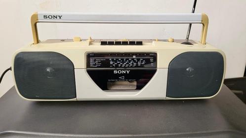 Draagbare vintage SONY 4 band Radio cassette recorder, Audio, Tv en Foto, Stereo-sets, Gebruikt, Cassettedeck, Tuner of Radio
