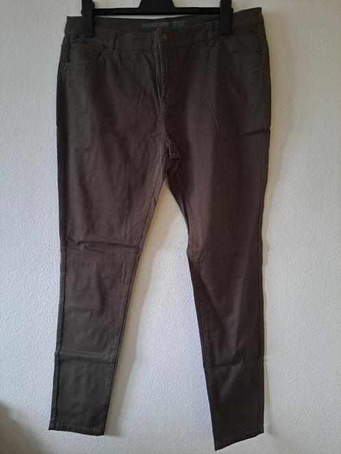 groene broek maat 44, Kleding | Dames, Broeken en Pantalons, Zo goed als nieuw, Maat 42/44 (L), Groen, Lang, Ophalen of Verzenden