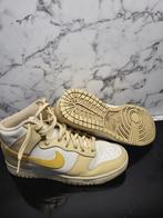 Nike sneakers, Geel, Nike, Ophalen of Verzenden, Sneakers of Gympen