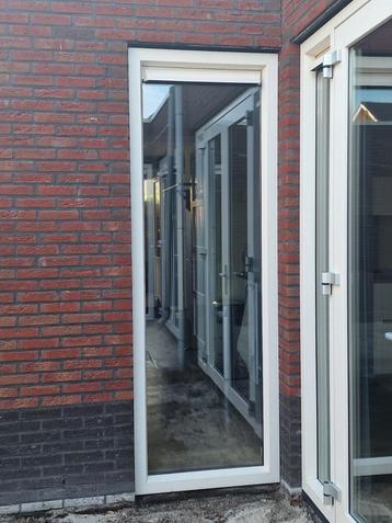 Kunststof kozijn compleet 85x246cm - IS BESCHIKBAAR beschikbaar voor biedingen