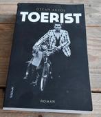 Özcan Akyol - Toerist, Boeken, Ophalen of Verzenden, Zo goed als nieuw, Özcan Akyol, Nederland