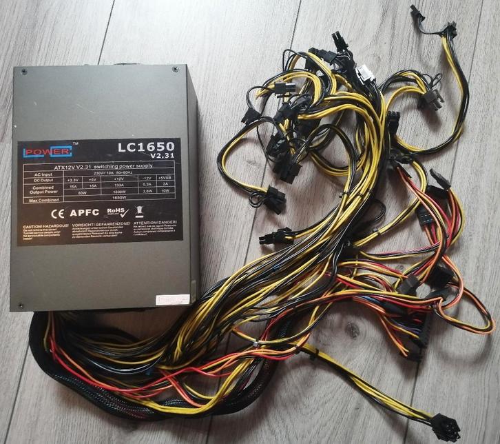 LC Power 1650 watt voeding, Computers en Software, Interne voedingen, Gebruikt, Ophalen of Verzenden