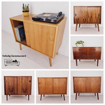 Vintage dressoirs, retro platenkasten, 1960's Deens design  beschikbaar voor biedingen