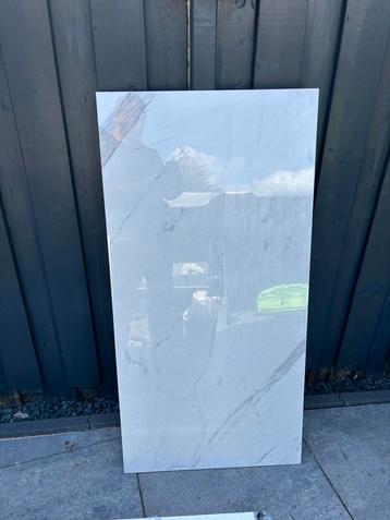 Marmer tegel 60x120 beschikbaar voor biedingen