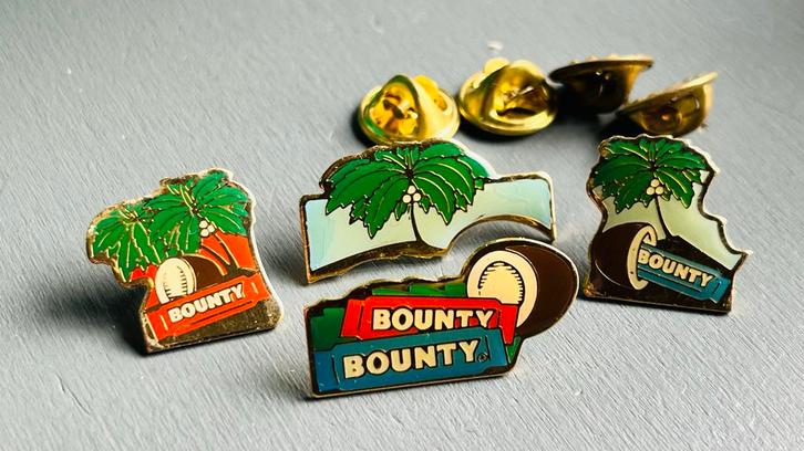 Bounty Pins - Set van 4, Verzamelen, Speldjes, Pins en Buttons, Gebruikt, Speldje of Pin, Merk, Ophalen of Verzenden