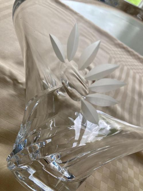 Zware kristallen schaal, Huis en Inrichting, Woonaccessoires | Schalen en Manden, Zo goed als nieuw, Schaal, Rond, Glas, Ophalen of Verzenden