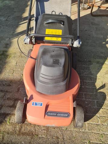 gebruikte grasmaaier beschikbaar voor biedingen