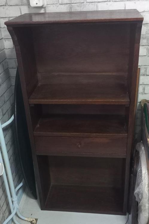 Mooi hoog houten kastje met 3 vakken en 1 lade, Huis en Inrichting, Kasten | Boekenkasten, Gebruikt, 50 tot 100 cm, 100 tot 150 cm