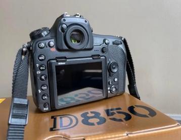 Nikon D850 compleet in doos, 43410 shuttercounts, zgan, beschikbaar voor biedingen