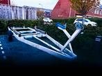 Boottrailer met nieuwe banden, Watersport en Boten, Sloepen, Ophalen, 10 tot 30 pk, Gebruikt, 3 tot 6 meter