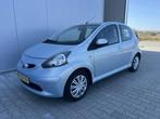 Toyota Aygo 1.0-12V + airco, Voorwielaandrijving, Gebruikt, Origineel Nederlands, Bedrijf