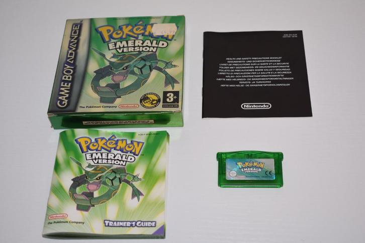 Pokémon Emerald GBA Compleet (excl. cartridgehouder), Spelcomputers en Games, Games | Nintendo Game Boy, Zo goed als nieuw, Avontuur en Actie