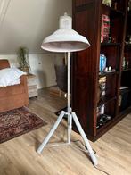 Betonlook vloerlamp - Industrieel- uniek- staandelamp, Ophalen, Zo goed als nieuw, Metaal, 150 tot 200 cm