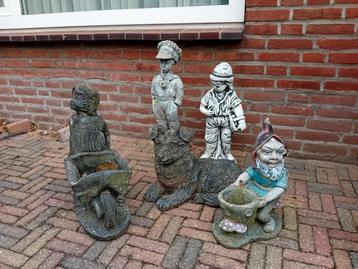 Tuinbeelden 20,00 euro  beschikbaar voor biedingen