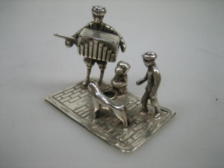 Zilver Hollands miniatuur Man met Aapje en Hond 1983, Antiek en Kunst, Antiek | Goud en Zilver, Zilver, Verzenden
