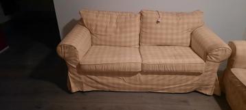 Gratis af te halen: 2x 2-zits Ektorp Ikea banken - afbeelding 2