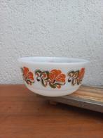 Mooie melkglazen schaal. Vintage kom. Schott. Jena glas, Gebruikt, Ophalen of Verzenden, Overige stijlen, Glas