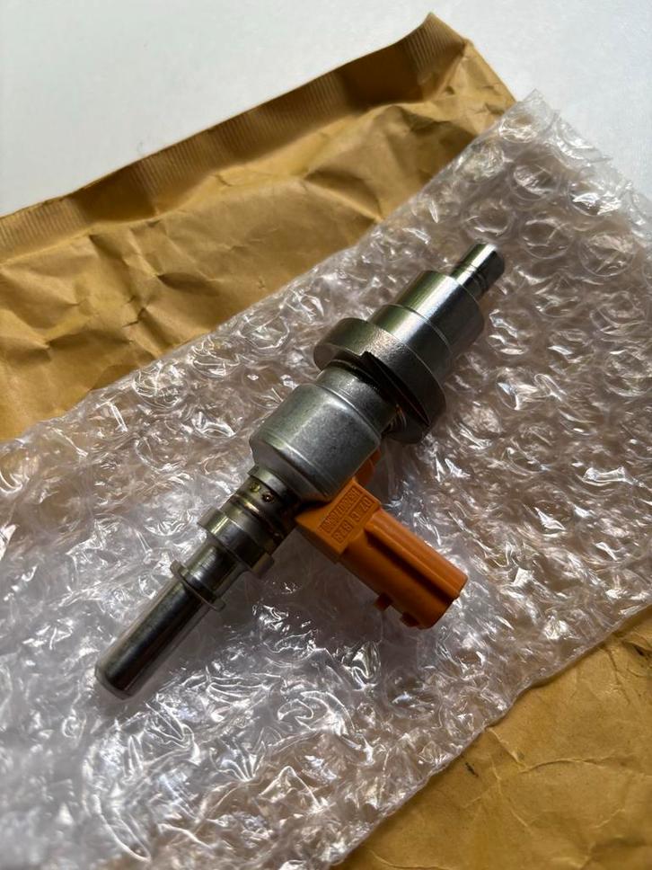 Renault Injector - Nieuw, Auto-onderdelen, Brandstofpompen, Gebruikt, Ophalen of Verzenden