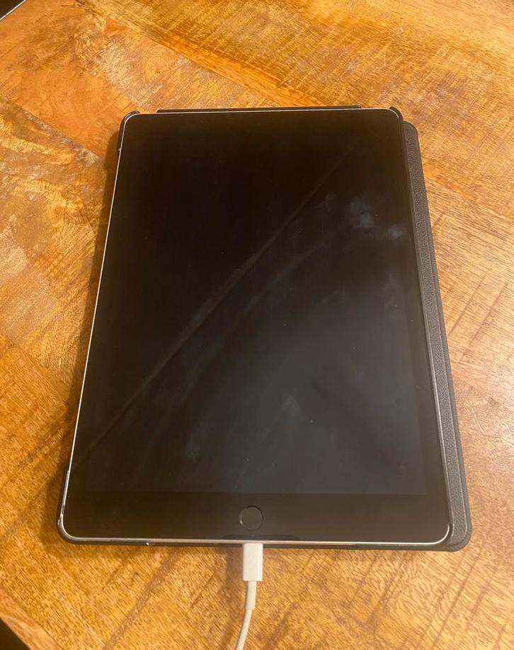 Apple ipad 9e generatie (2021), Computers en Software, Apple iPads, Zo goed als nieuw, Apple iPad, Wi-Fi en Mobiel internet, 10 inch